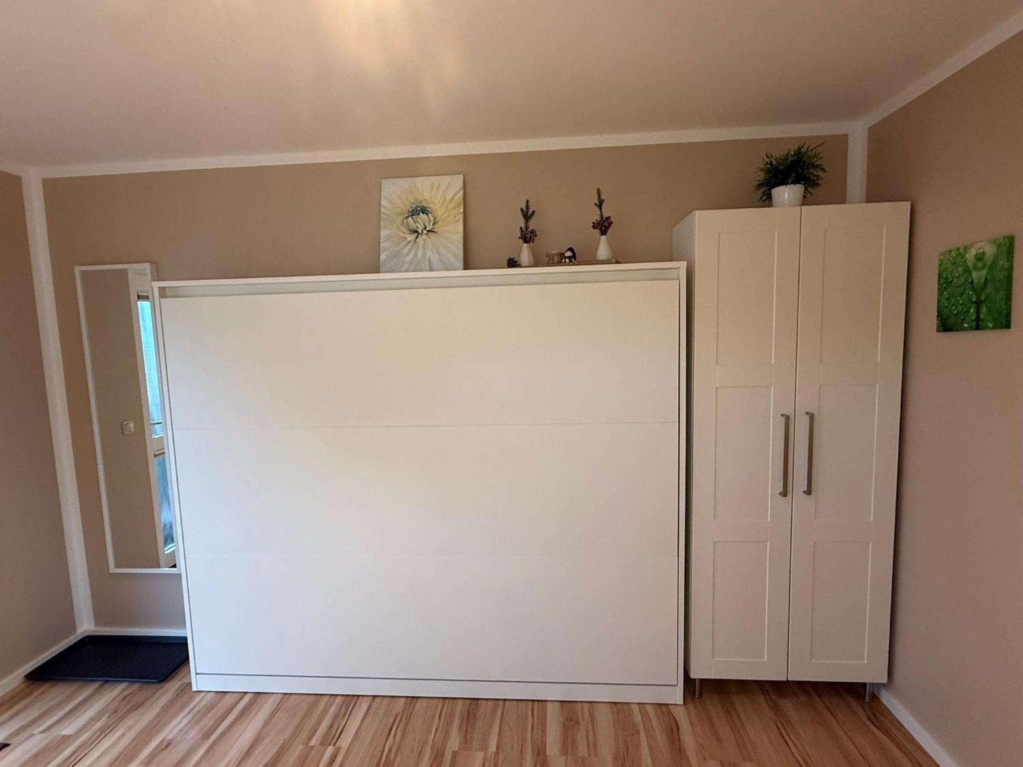 Ferienzimmer/wohnung Am Kurstrand, Wlan Apartment Zingst